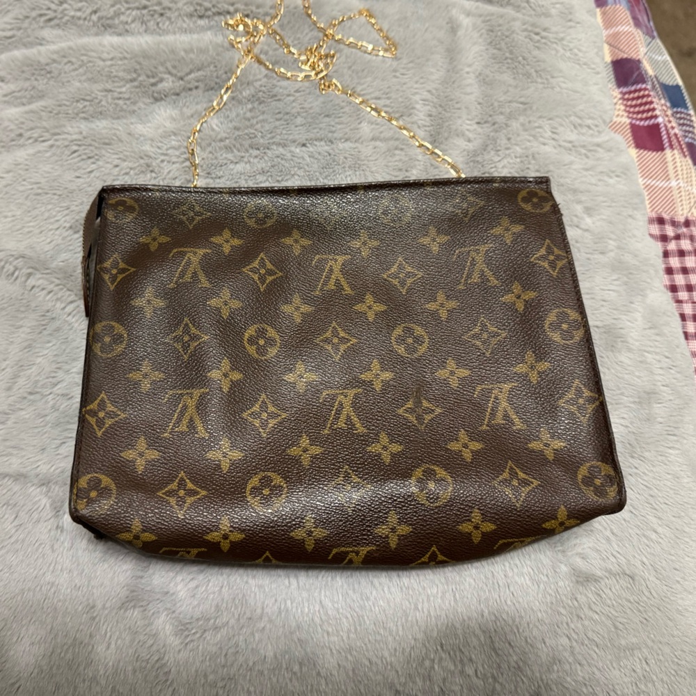 Louis Vuitton EUC Monogram Pouch with Gold Chain